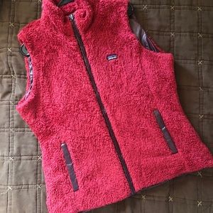 Women’s red reversible fleece vest
